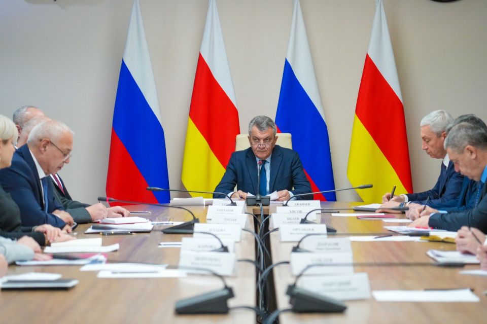 ����� ��� � ������ ������ ������� ������ ������������ ���������� ��������� � �������� ������������� ������� �������������� ������ � ������������� �����������, �������������� ������������������ � ��������� �������� ����������