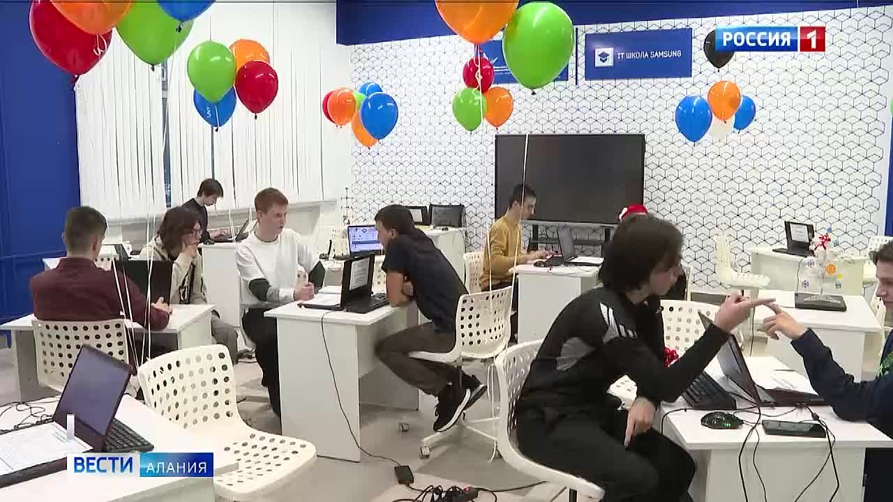 В центре цифрового образования для детей "IT-куб" состоялся чемпионат по парному экстремальному программированию