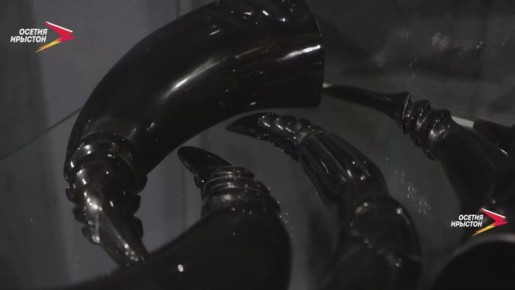 Несколько лет назад болезнь изменила жизнь Алана Засеева — он оказался прикован к инвалидному креслу