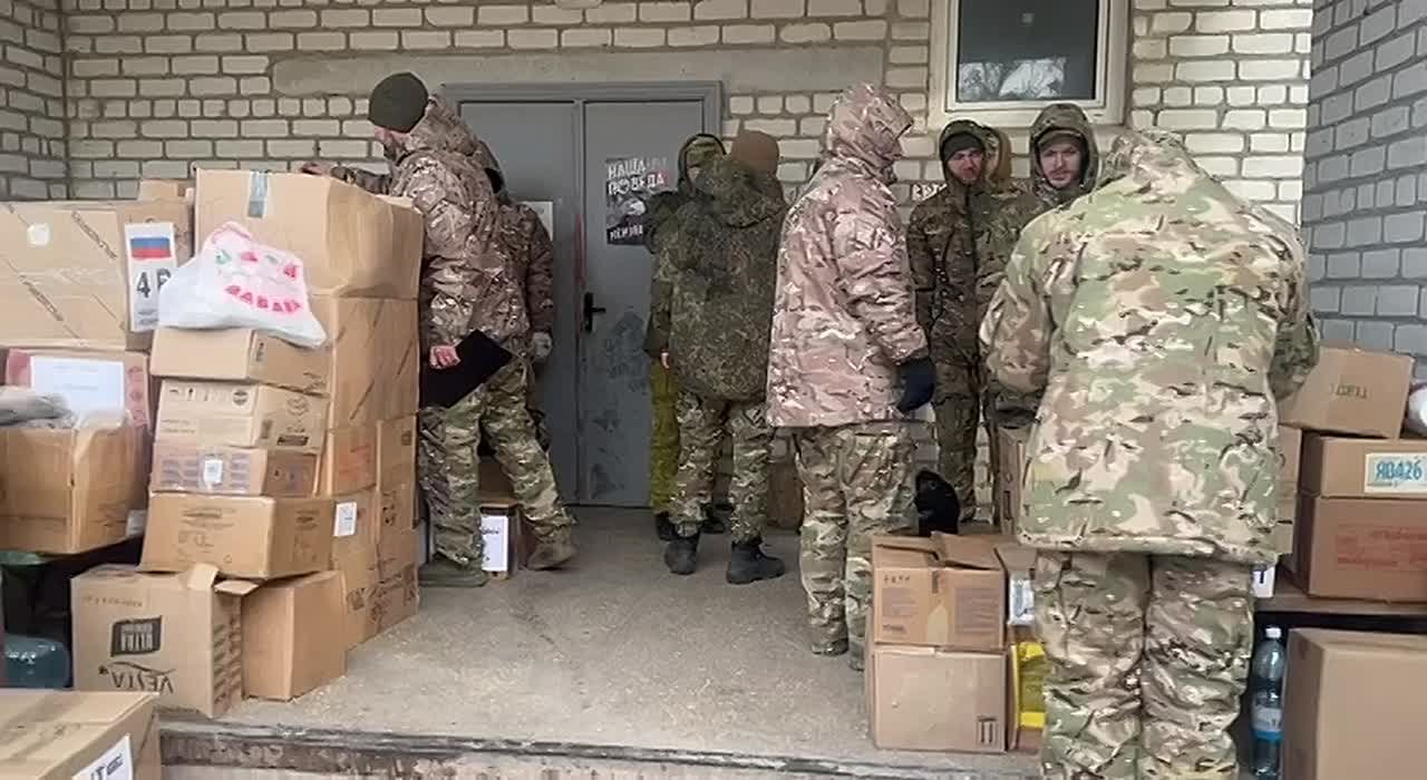 В рамках сбора Народного фронта «Всё для Победы» учебные заведения Северной Осетии отправили гуманитарную помощь бойцам отряда «Алания»