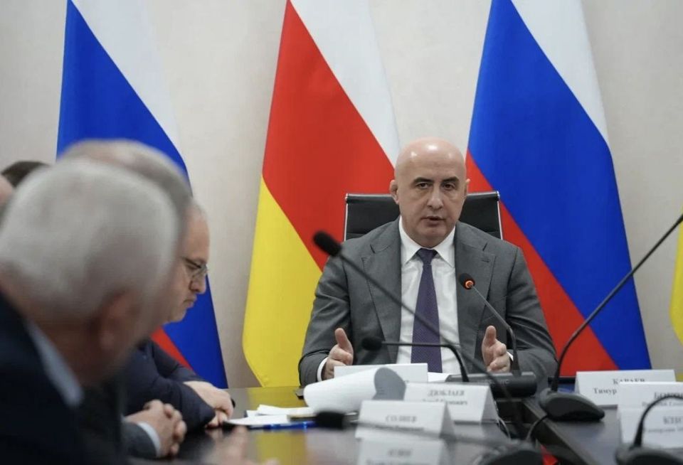 Первый заместитель Председателя Правительства РСО – Алания Георгий Атаров провёл совещание по вопросам межведомственного взаимодействия при проведении ремонта коммунальных инженерных систем и последующих дорожных работ в...