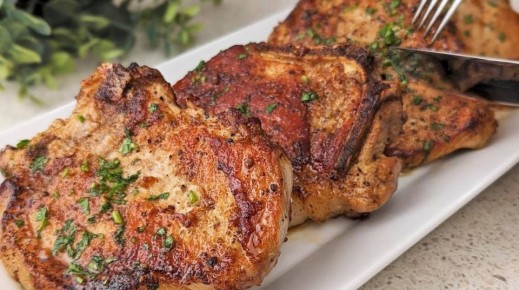 Как приготовить идеальные свиные стейки для особого случая