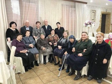 ИЗ СВЕЖЕГО НОМЕРА. . Согреты вниманием и теплом В отрасли потребительской кооперации Кировского района много заслуженных людей