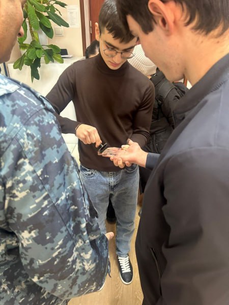 Во Владикавказе участники акции «Студенческий десант» узнали о службе в полиции и смогли примерить на себя роль экспертов-криминалистов