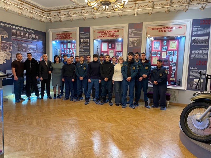 Совет ветеранов при ОМВД Кировского района Северной Осетии пригласил студентов Эльхотовского многопрофильного колледжа присоединиться к акции «Студенческий десант»