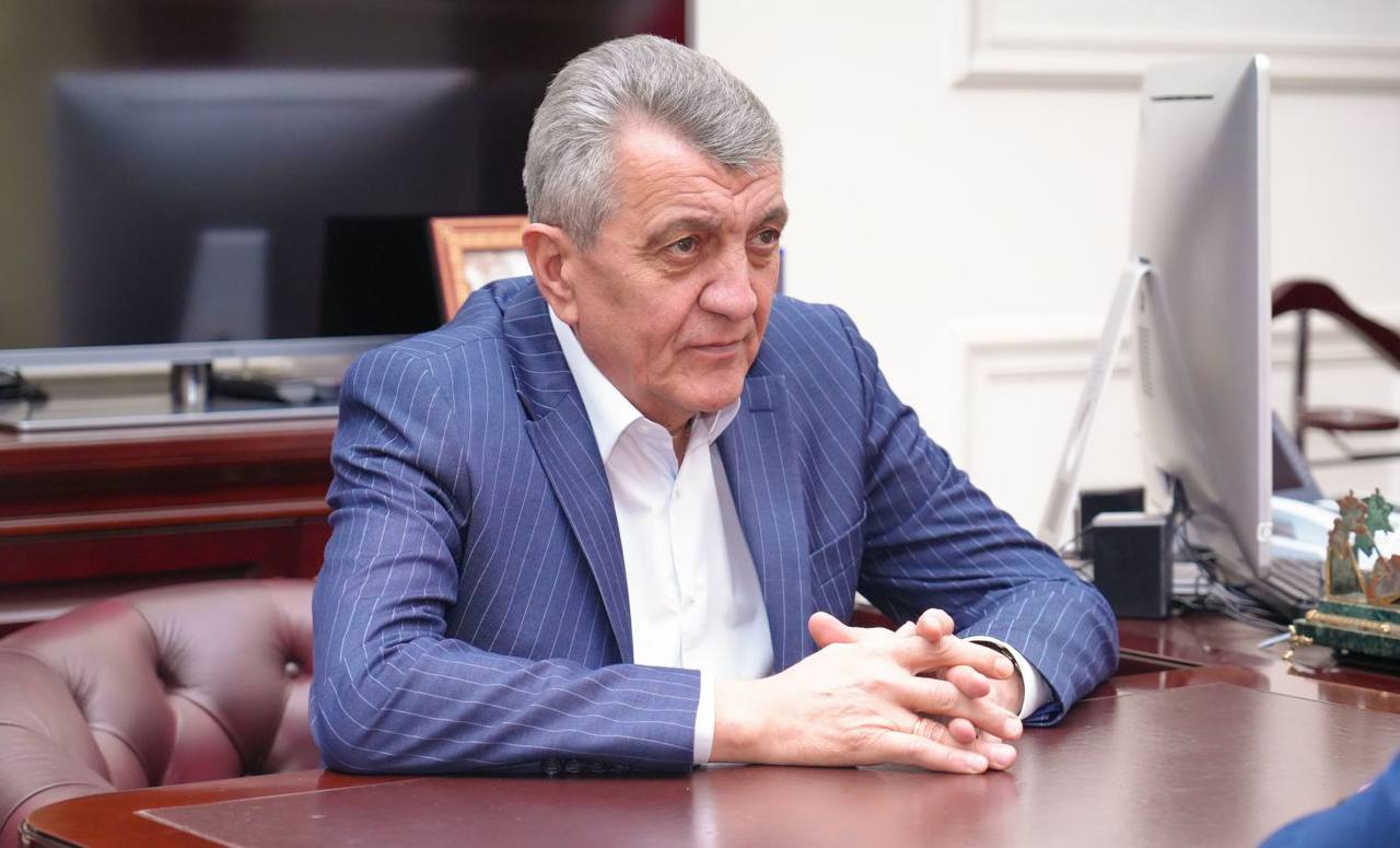 Глава РСО – Алания Сергей Меняйло провел рабочую встречу с председателем совета регионального отделения Общероссийского общественно-государственного движения детей и молодежи «Движение первых» Северной Осетии Иристоном... Глава РСО – Алания Сергей Меняйло провел рабочую встречу с председателем совета регионального отделения Общероссийского общественно-государственного движения детей и молодежи «Движение первых» Северной Осетии Иристоном...