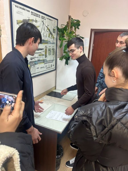 Во Владикавказе участники акции «Студенческий десант» узнали о службе в полиции и смогли примерить на себя роль экспертов-криминалистов Во Владикавказе участники акции «Студенческий десант» узнали о службе в полиции и смогли примерить на себя роль экспертов-криминалистов