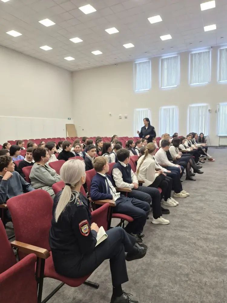 В школе №9 г.Беслан проведена беседа об ответственности молодых водителей и их родителей за управление автотранспортом, мотоциклом, мопедом