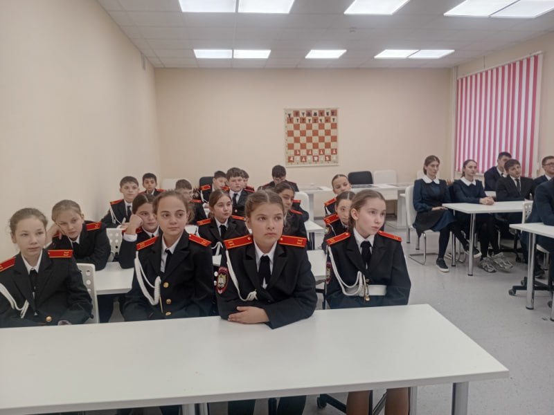 Общественный совет при Пригородном ОВД Северной Осетии провел Урок мужества в кадетских классах полицейской направленности Общественный совет при Пригородном ОВД Северной Осетии провел Урок мужества в кадетских классах полицейской направленности