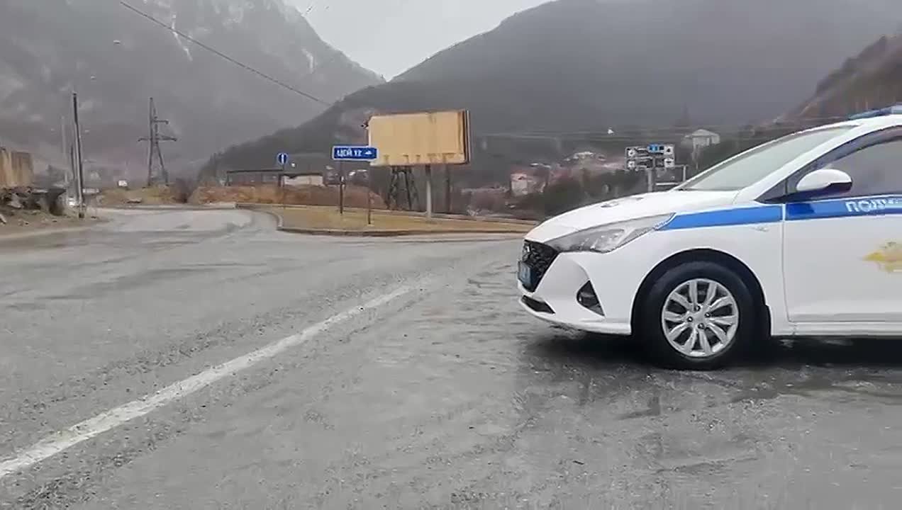 Экипажи ДПС информируют о состоянии погодных условий на федеральной автодороге "Трансксм"