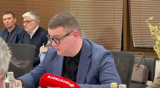 ������ ������� ������ ����� �������� ������ ��������� ������ � �������� ������: