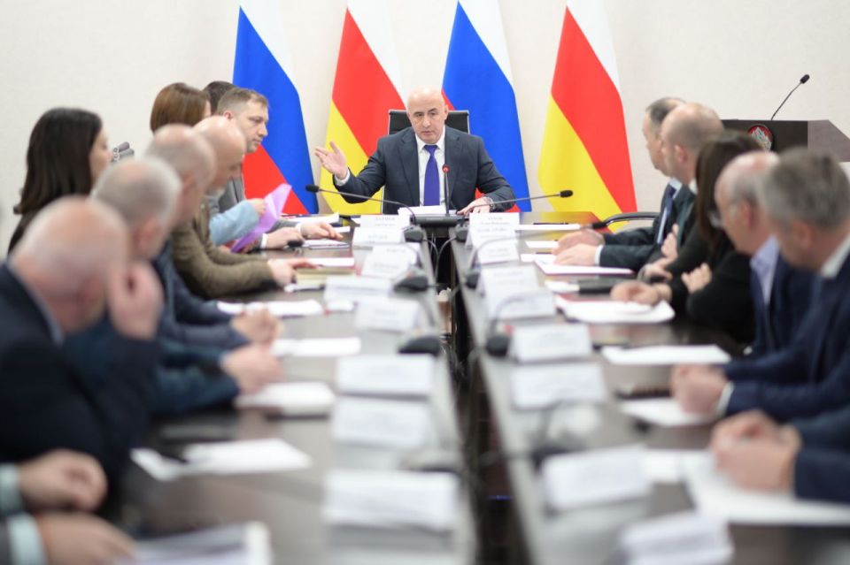 ������ ��������� � ������������ ������������ ������������� � ����������� � ������� �������