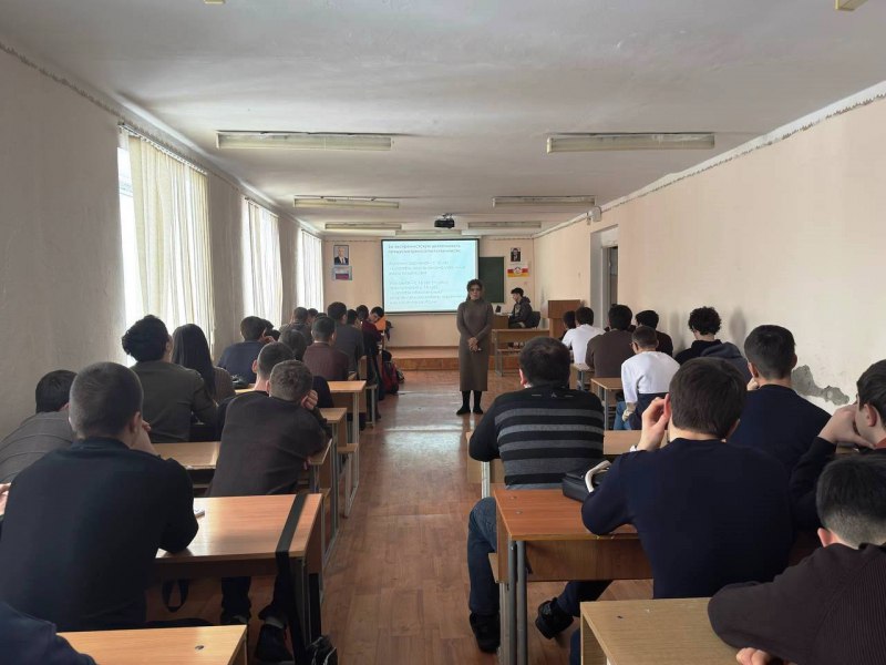 Сотрудники ЦПЭ МВД по РСО-Алания провели со студентами владикавказских СУЗов масштабную профилактическую работу по недопущению экстремистских проявлений в молодежной среде Сотрудники ЦПЭ МВД по РСО-Алания провели со студентами владикавказских СУЗов масштабную профилактическую работу по недопущению экстремистских проявлений в молодежной среде