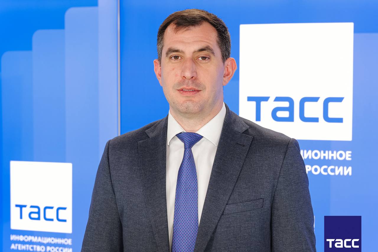 Главное из заявлений, а также фоторепортаж с пресс-конференции в Региональном информационном центре "ТАСС Кавказ", посвященной реализации федеральных и региональных программ в сфере культуры в Северной Осетии и планам на...