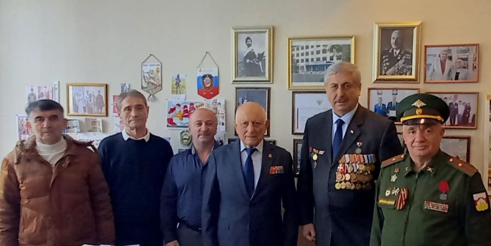 � ����������� ������� �����������, ����������� 37-� ��������� ������ ��������� ����� �� �����������