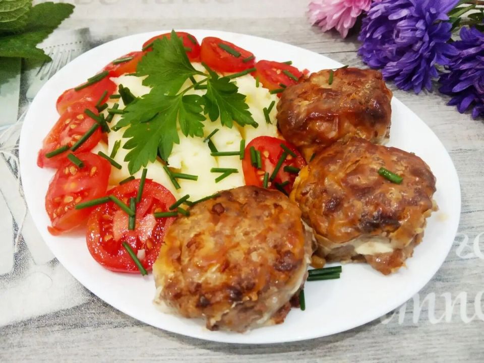 Мясные битки в сметане: легкое и вкусное решение для любого стола