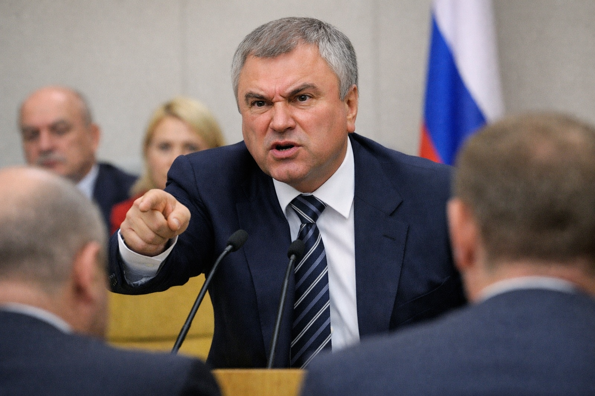 Депутаты обсуждают повышение тарифов на ЖКХ: реакция общества и власти