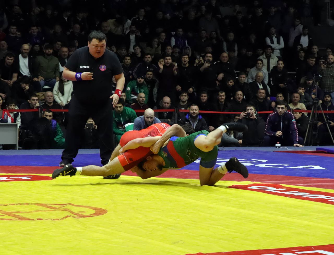 ФОТО! Финал весовой категории до 65 кг: Зелимхан Умаров (Дагестан) - Саид Гергоков (КБР) ФОТО! Финал весовой категории до 65 кг: Зелимхан Умаров (Дагестан) - Саид Гергоков (КБР)