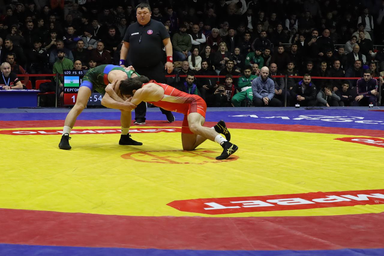 ФОТО! Финал весовой категории до 65 кг: Зелимхан Умаров (Дагестан) - Саид Гергоков (КБР) ФОТО! Финал весовой категории до 65 кг: Зелимхан Умаров (Дагестан) - Саид Гергоков (КБР)