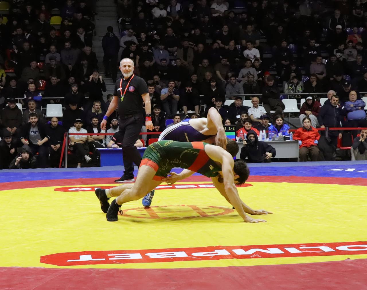 ФОТО! Финал весовой категории до 86 кг: Ахмад Мукутов (Дагестан) - Магомед Идрисов (Дагестан) ФОТО! Финал весовой категории до 86 кг: Ахмад Мукутов (Дагестан) - Магомед Идрисов (Дагестан)