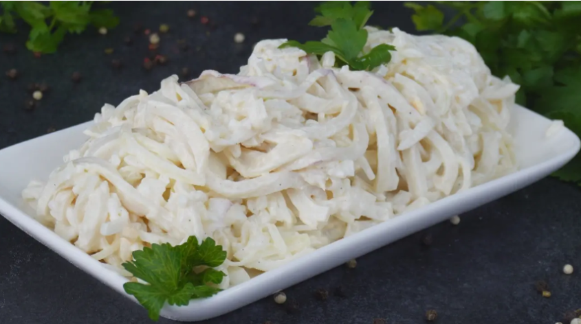 Салат «Белый»: рецепт, который покорит любой праздничный стол в 2026 году
