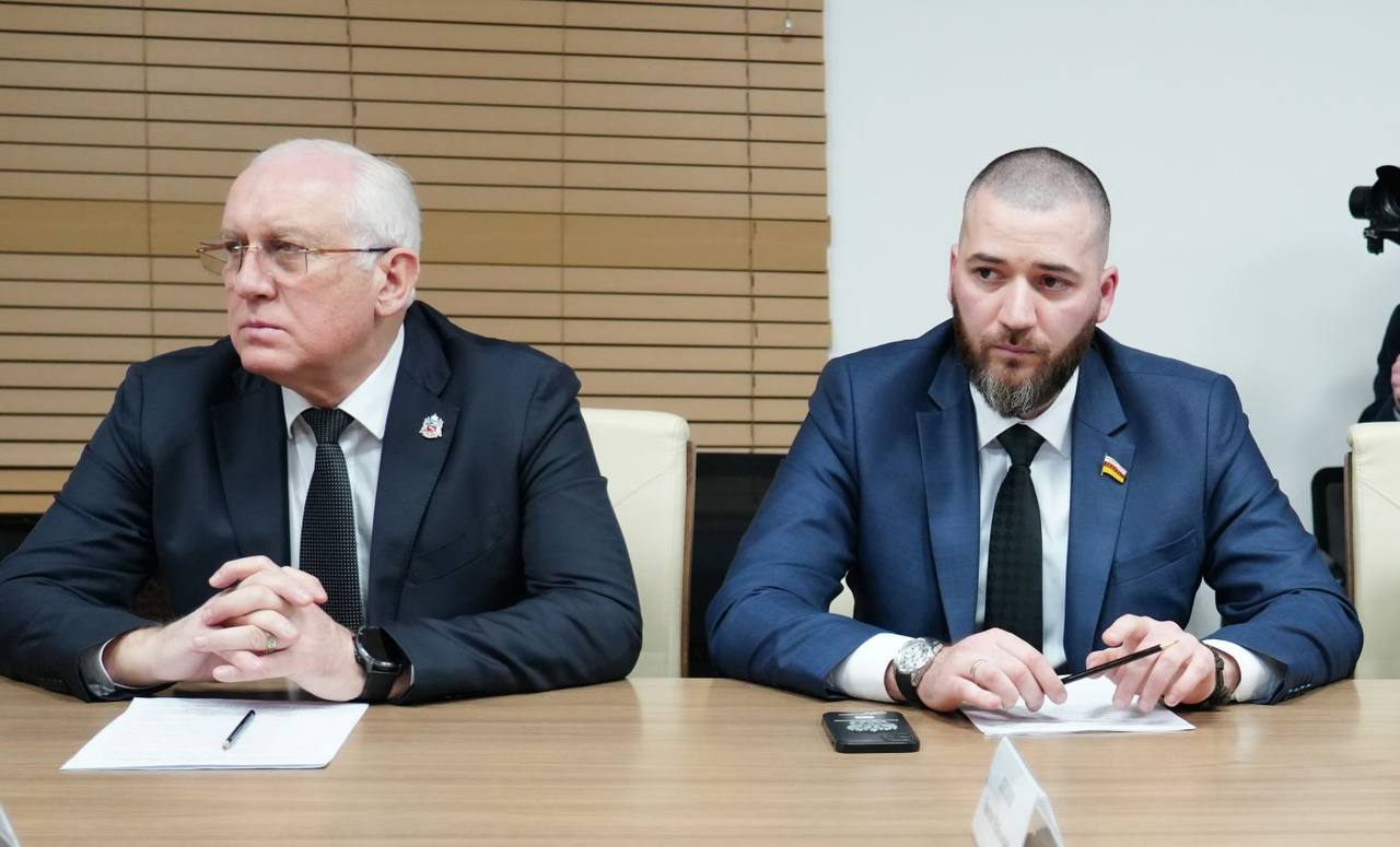 Глава РСО – Алания Сергей Меняйло провел заседание регионального координационного совета по взаимодействию с Общероссийским движением детей и молодежи «Движение Первых» Глава РСО – Алания Сергей Меняйло провел заседание регионального координационного совета по взаимодействию с Общероссийским движением детей и молодежи «Движение Первых»