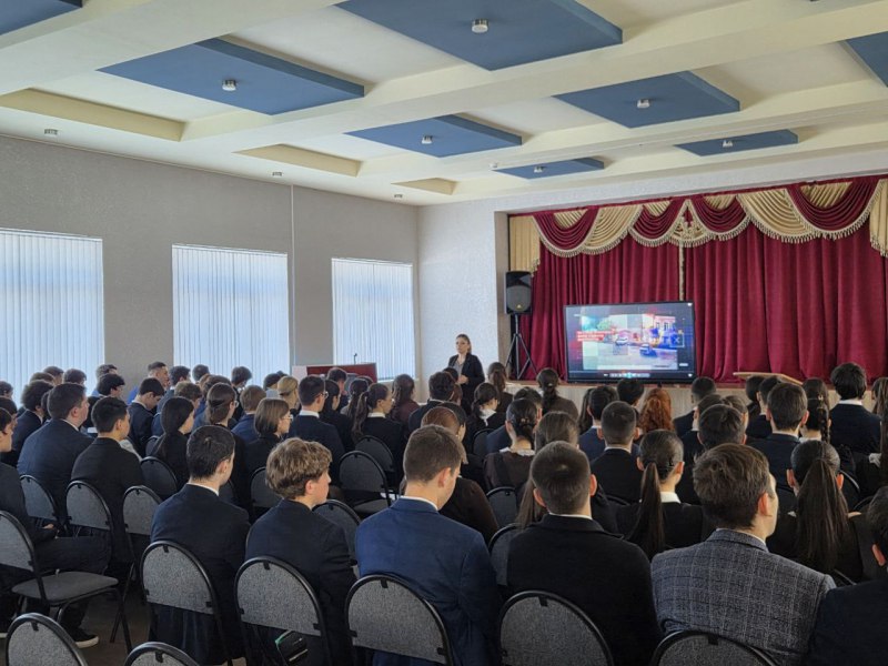 Сотрудники ЦПЭ МВД Северной Осетии провели профилактические беседы с учащимися школ, обсудили ответственность за террористические преступления Сотрудники ЦПЭ МВД Северной Осетии провели профилактические беседы с учащимися школ, обсудили ответственность за террористические преступления