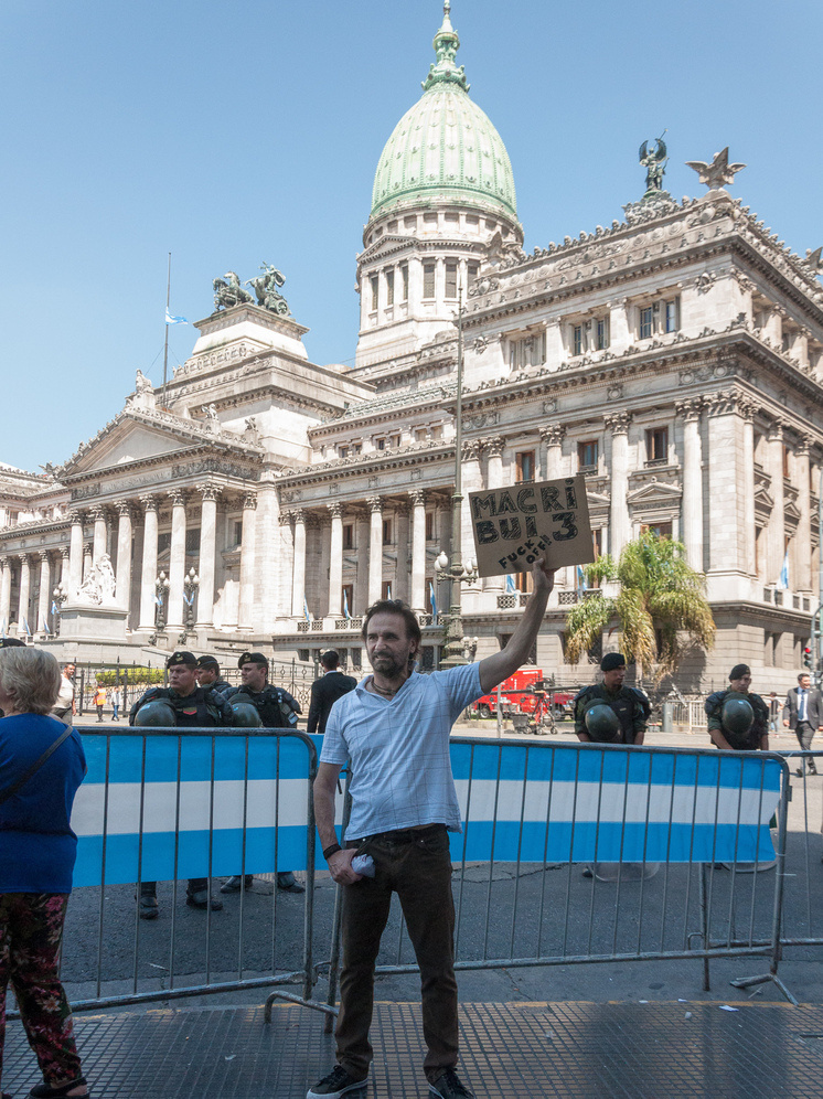 В Аргентине одобрили снижение возраста уголовной ответственности до 14 лет