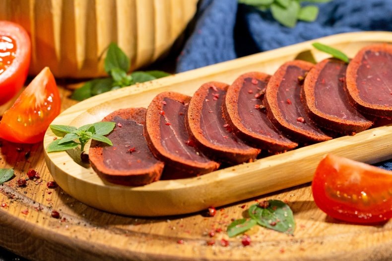 Как приготовить идеальную бастурму в домашних условиях — секреты и советы