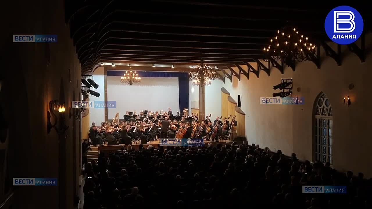 Во Владикавказе впервые проходят гастроли Российского национального молодежного симфонического оркестра под управлением Валерия Гергиева