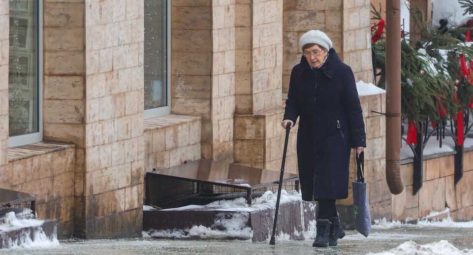 Пенсии неработающих россиян продолжают расти: почти 24 тысячи рублей в среднем