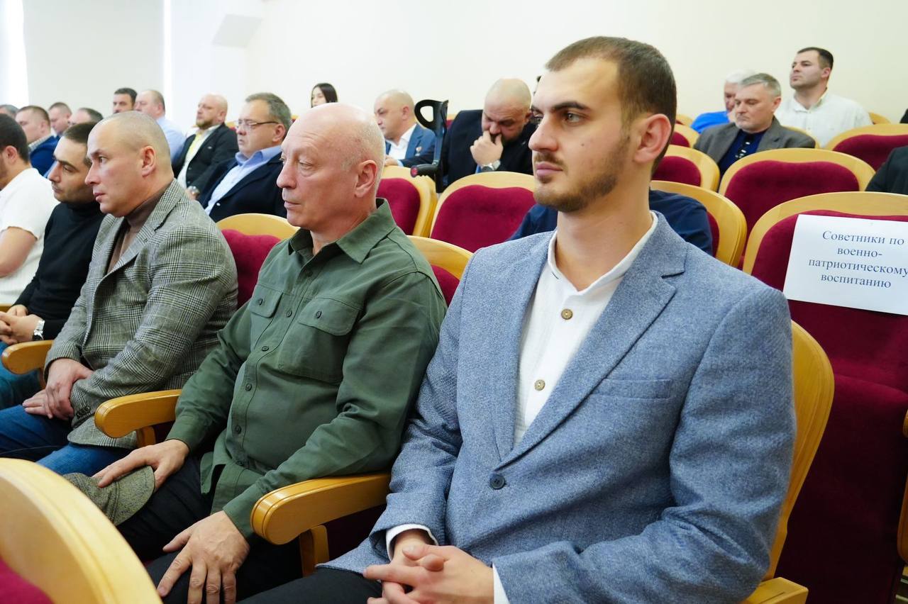 Сергей Меняйло: 25 участников специальной военной операции сегодня приступают к обучению по программе «Военно-патриотическое воспитание» на базе регионального Института развития и подготовки кадров Сергей Меняйло: 25 участников специальной военной операции сегодня приступают к обучению по программе «Военно-патриотическое воспитание» на базе регионального Института развития и подготовки кадров