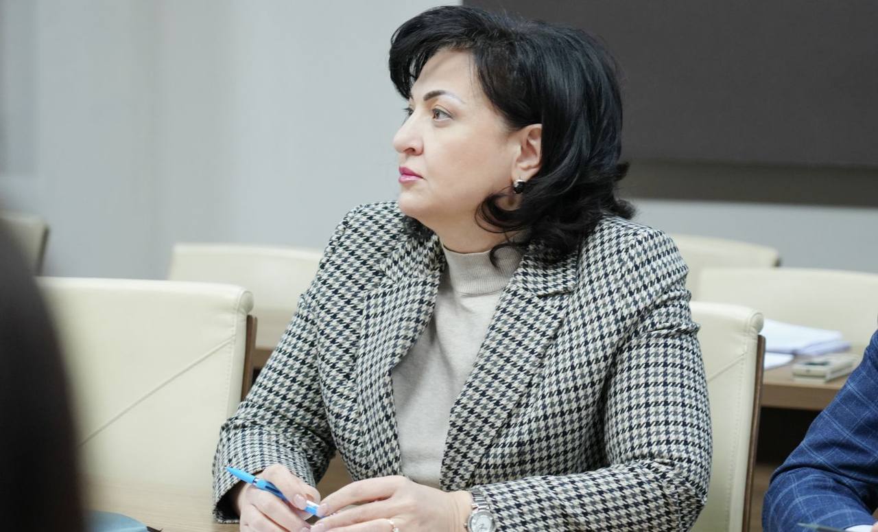 Председатель Правительства РСО – Алания Борис Джанаев провел заседание кабинета министров, на котором были рассмотрены порядка 30 вопросов, касающихся социально-экономического развития республики и благополучия граждан Председатель Правительства РСО – Алания Борис Джанаев провел заседание кабинета министров, на котором были рассмотрены порядка 30 вопросов, касающихся социально-экономического развития республики и благополучия граждан