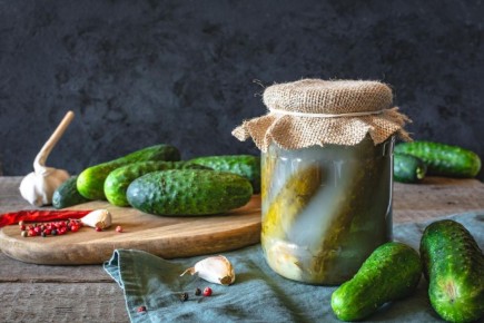 Секреты хрустящих соленых огурчиков, которые покорят ваших гостей