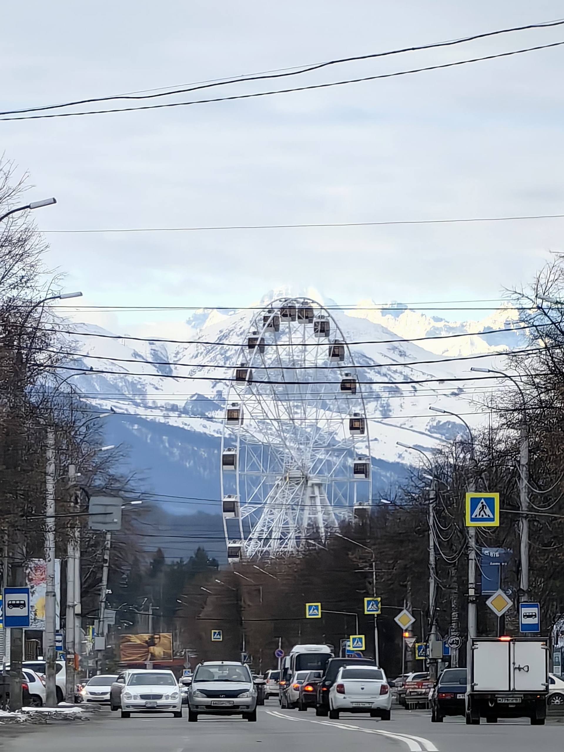 утра и отличного настроения жителям и гостям республики! Бодрого начала новой рабочей недели!