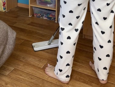 Мытье пола без ведра: новый способ, который изменит ваше представление об уборке