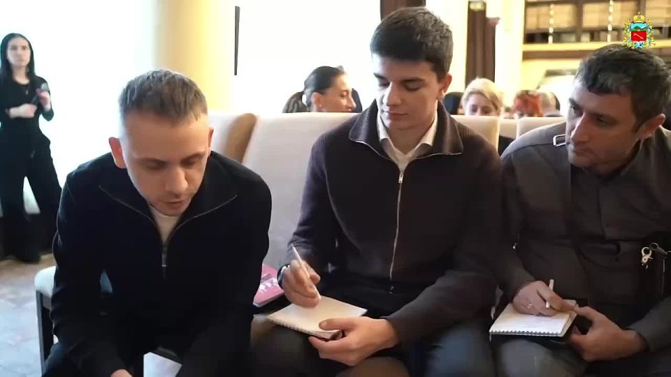 ����� 200 ���������� ���������������� ������� ������� � ������ �������-����