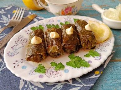 Долма с кедровыми орехами: как приготовить это кулинарное сокровище
