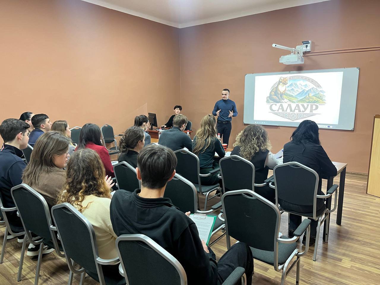 Сергей Меняйло: Более 200 проектных заявок направила молодёжь на республиканский форум-конкурс «Фсивд» Сергей Меняйло: Более 200 проектных заявок направила молодёжь на республиканский форум-конкурс «Фсивд»