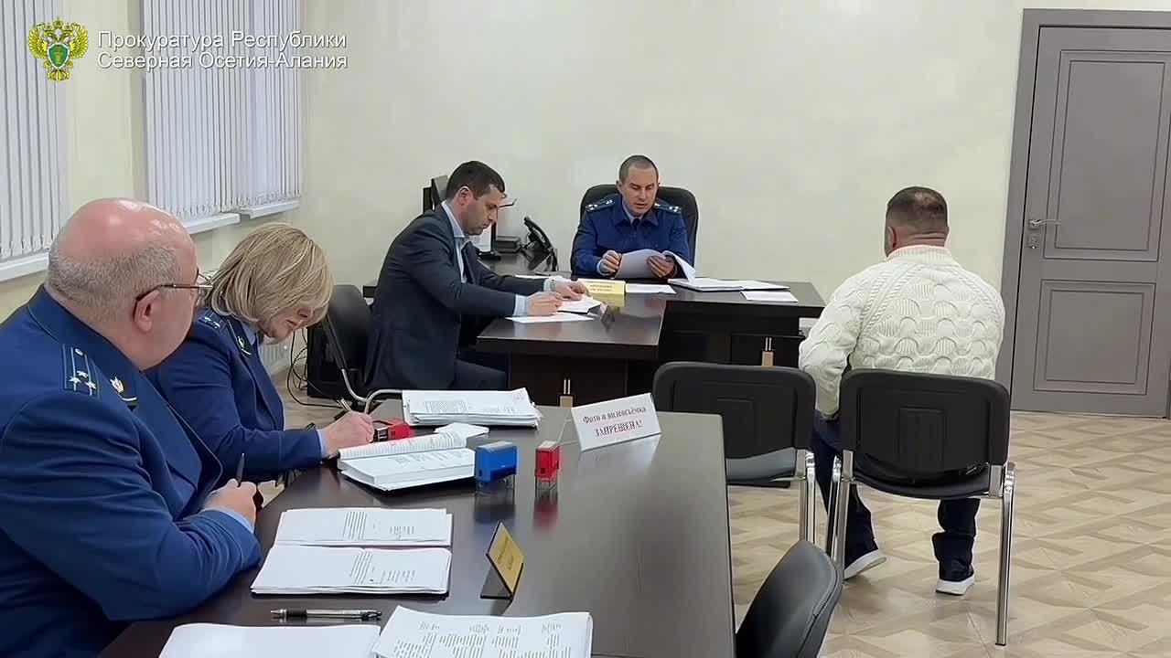 Прокурор Республики Северная Осетия – Алания Олег Апанасевич совместно с Уполномоченным по правам человека Артуром Кокаевым провел выездной прием граждан в Правобережном районе республики