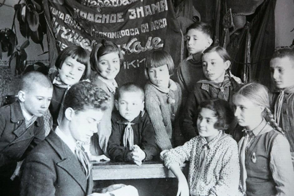 Закрытый урок. Дробно стучали колеса