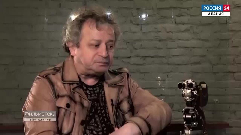 В преддверии 90-летия со дня рождения Батрбека Дзбоева вспоминаем фильмографию любимого многими поколениями зрителей кинематографиста