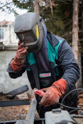 В преддверии профессионального праздника работников ЖКХ рассказываем о людях, от которых зависит работа системы жизнеобеспечения Владикавказа, его комфорт и безопасность