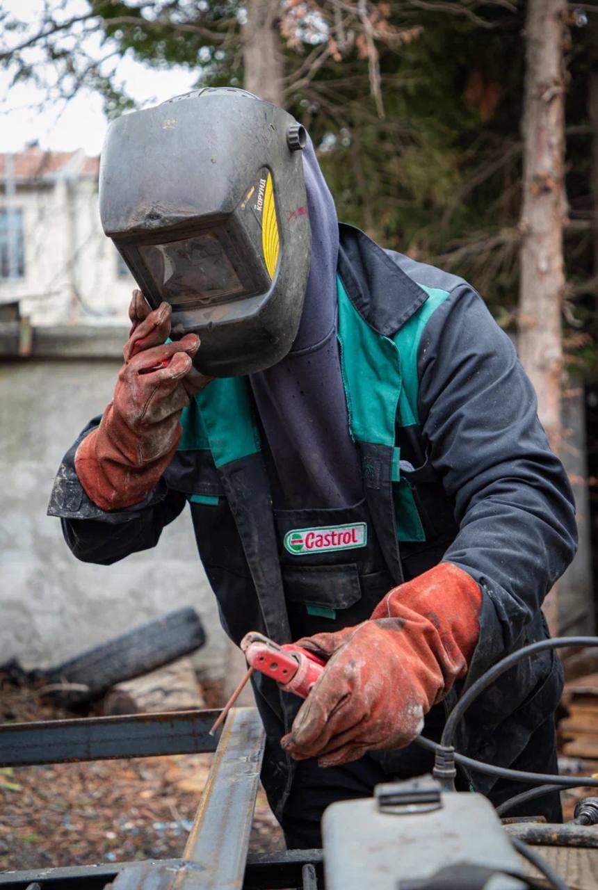 В преддверии профессионального праздника работников ЖКХ рассказываем о людях, от которых зависит работа системы жизнеобеспечения Владикавказа, его комфорт и безопасность