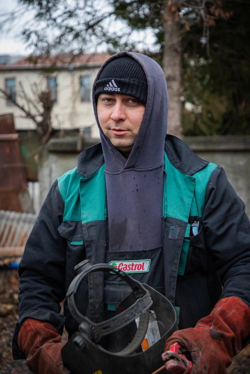 В преддверии профессионального праздника работников ЖКХ рассказываем о людях, от которых зависит работа системы жизнеобеспечения Владикавказа, его комфорт и безопасность В преддверии профессионального праздника работников ЖКХ рассказываем о людях, от которых зависит работа системы жизнеобеспечения Владикавказа, его комфорт и безопасность