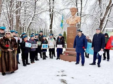 �� ������� ������. �. ��� � ������ 776 � �������� ����� ��� �����, 29 ������� 2000 ����, � ��������� ������ ����� ������ ���� 104-�� ����� 76-� ��������� ������� ��� �������� � ��� � ������������ �������, ������� � ������