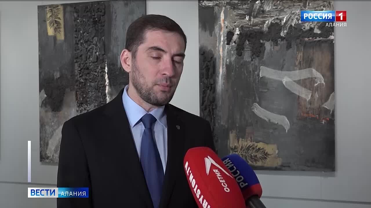 Официальный представитель МИД Южной Осетии в Италии, почетный гражданин Беслана Мауро Мурджиа анонсировал учреждение премии города Беслана в области мира и гуманитарных ценностей