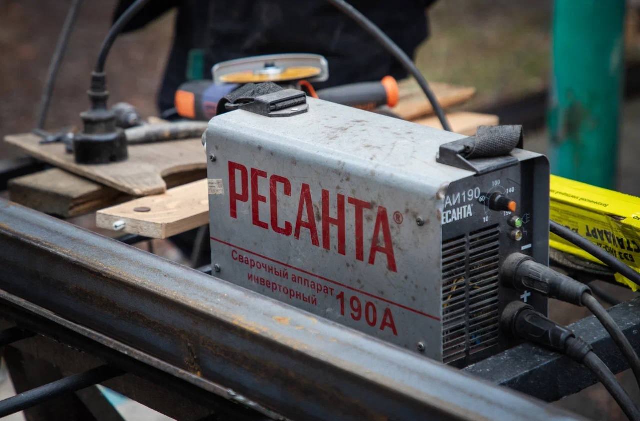 В преддверии профессионального праздника работников ЖКХ рассказываем о людях, от которых зависит работа системы жизнеобеспечения Владикавказа, его комфорт и безопасность В преддверии профессионального праздника работников ЖКХ рассказываем о людях, от которых зависит работа системы жизнеобеспечения Владикавказа, его комфорт и безопасность