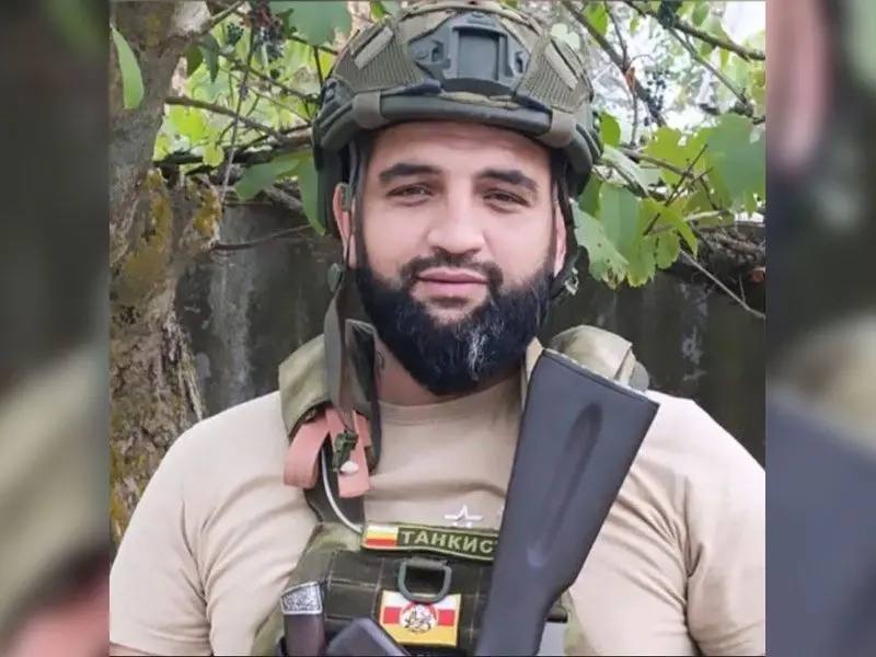 ИЗ СВЕЖЕГО НОМЕРА. . Дело настоящих мужчин История побед складывается не только из имен выдающихся генералов, командиров, но и простых рядовых солдат