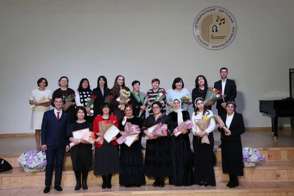 ИЗ СВЕЖЕГО НОМЕРА. . Спасибо, женщина, тебе! Первый весенний праздник оставил приятные впечатления